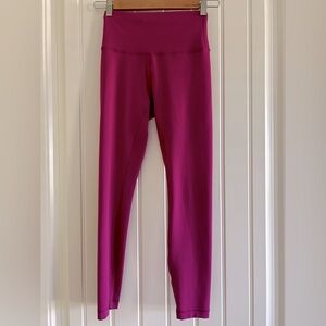 Lululemon Wunder Under Train - size 4